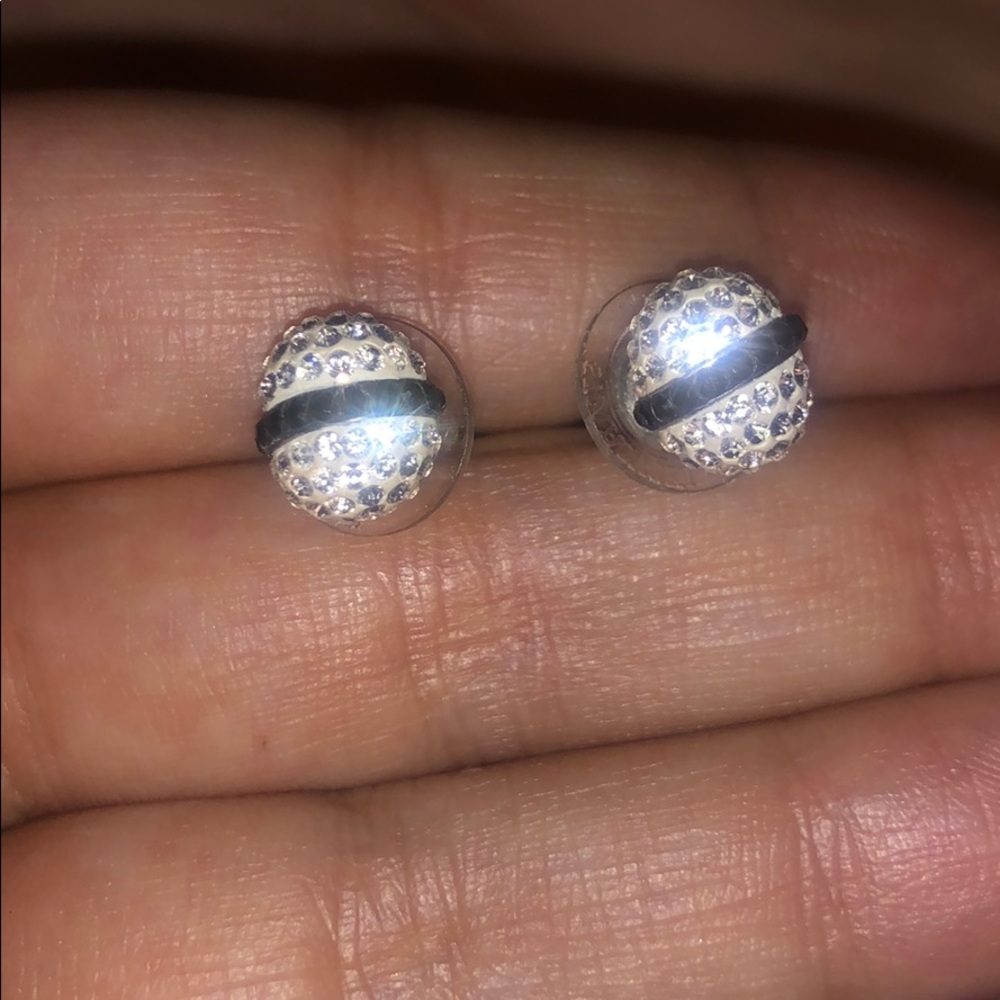 Gorgeous Swarovski studs!